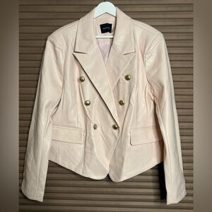 Dolce Cabo Soft Pink Faux Leather Cropped Double-Breasted Blazer